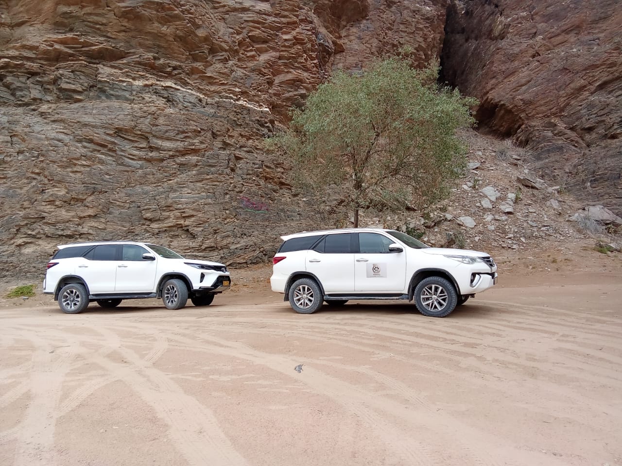 Canyon walls and river sand on the route